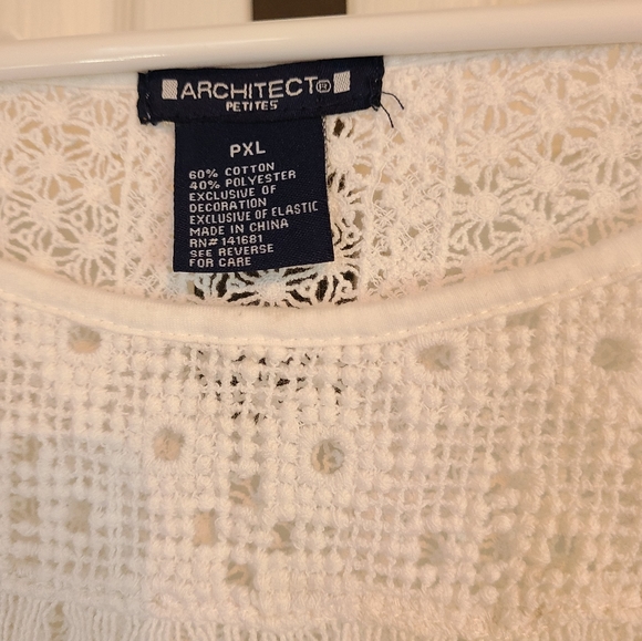 (1073) Architect Petite Woman's Sleeveless Blouse, Size: XLP Color: White - Picture 6 of 12